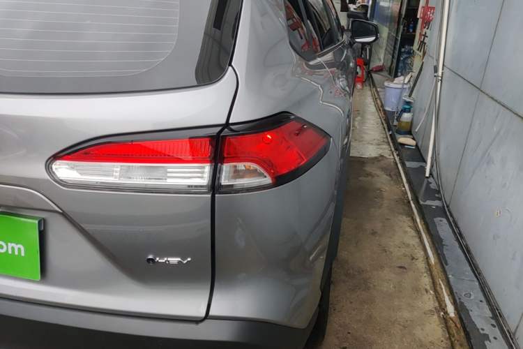 Used Toyota Corolla Cross 2026 Model 2.0L Smart Electric Hybrid Dual-Engine Pioneer Edition Right Rear Taillight