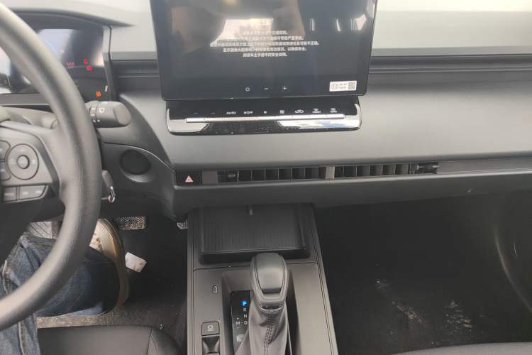 Used Toyota Corolla Cross 2026 Model 2.0L Pioneer Edition Audio And AC Panel