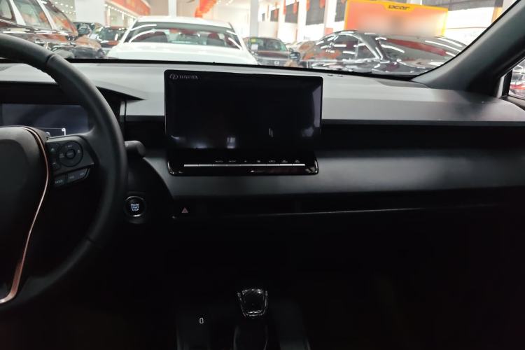 Used Toyota Corolla Cross 2026 Model 2.0L Elite Edition Audio And AC Panel