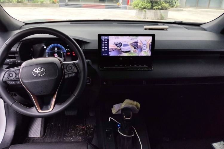 Used Toyota Corolla Cross 2026 Model 2.0L Elite Edition Center Console