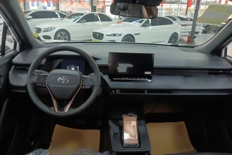 Used Toyota Corolla Cross 2026 Model 2.0L Elite Edition Center Console