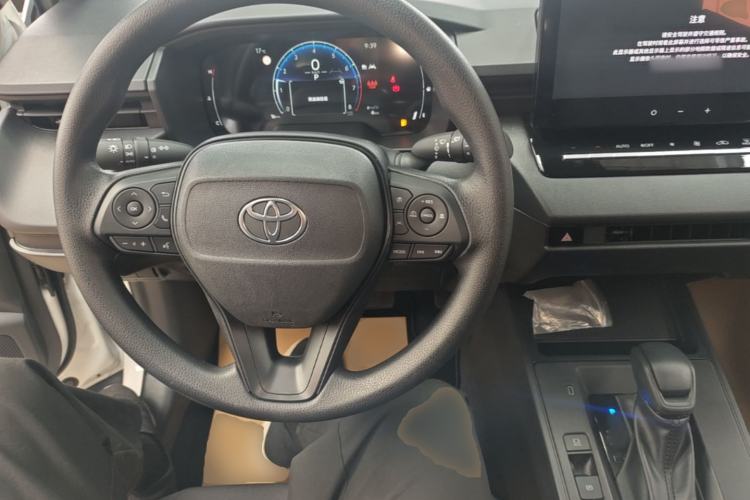 Used Toyota Corolla Cross 2026 Model 2.0L Pioneer Edition Center Console