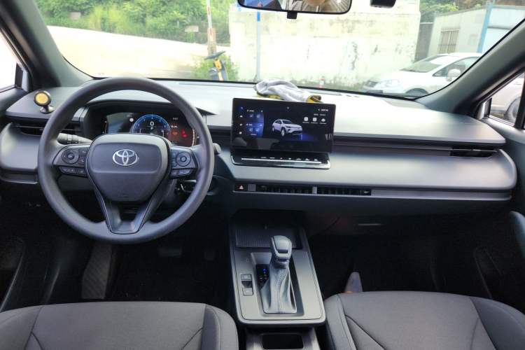Used Toyota Corolla Cross 2026 Model 2.0L Pioneer Edition Center Console