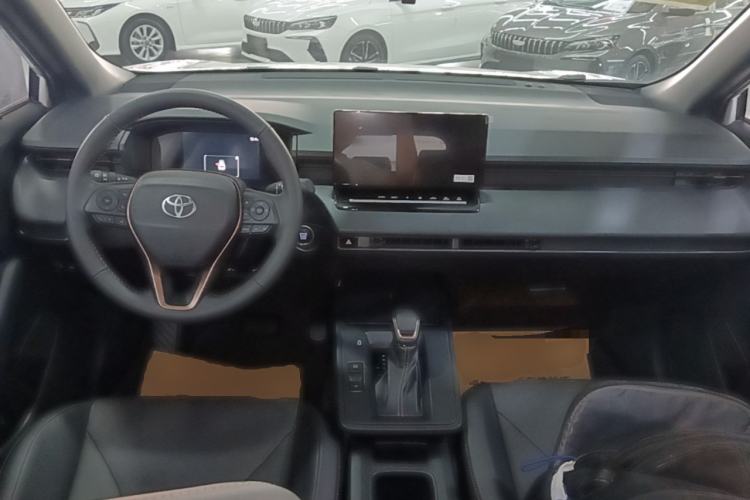 Used Toyota Corolla Cross 2026 Model 2.0L Elite Edition Center Console