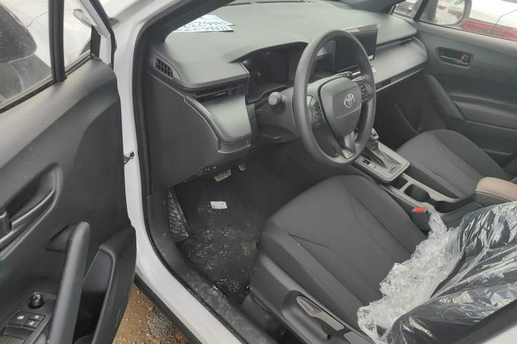 Used Toyota Corolla Cross 2026 Model 2.0L Pioneer Edition Driver Seat