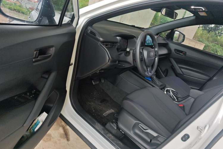 Used Toyota Corolla Cross 2026 Model 2.0L Pioneer Edition Driver Seat
