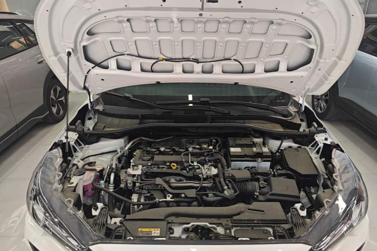 Used Toyota Corolla Cross 2026 Model 2.0L Pioneer Edition Engine Bay