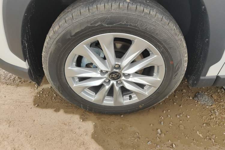 Used Toyota Corolla Cross 2026 Model 2.0L Pioneer Edition Exterior 4