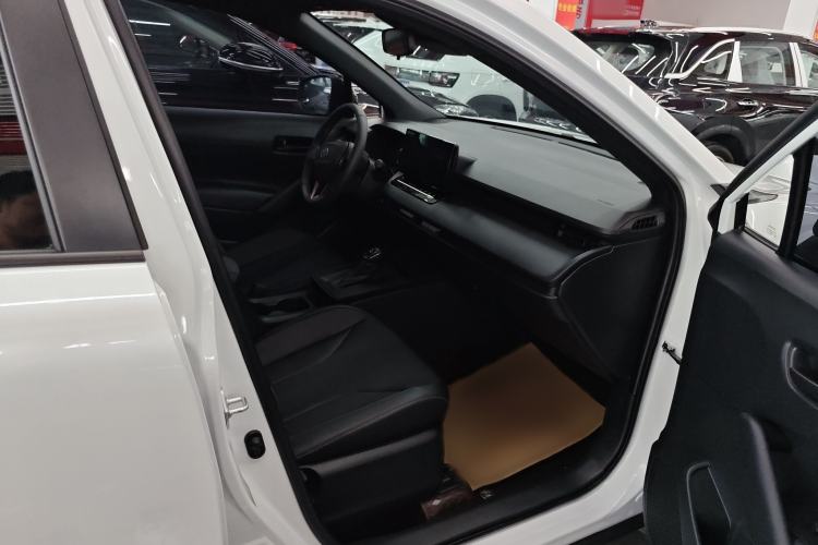 Used Toyota Corolla Cross 2026 Model 2.0L Elite Edition Exterior 4