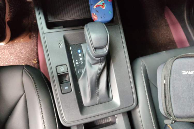 Used Toyota Corolla Cross 2026 Model 2.0L Pioneer Edition Gear Lever