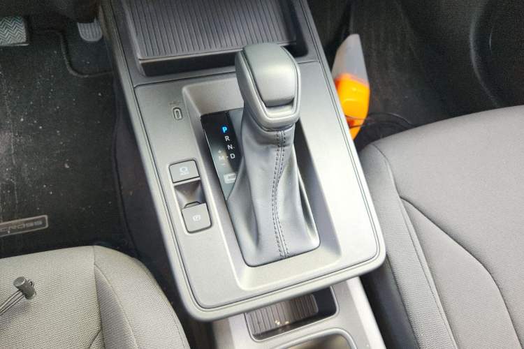Used Toyota Corolla Cross 2026 Model 2.0L Pioneer Edition Gear Lever