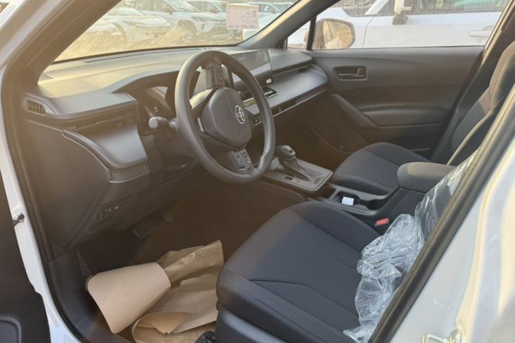 Used Toyota Corolla Cross 2026 Model 2.0L Pioneer Edition Interior 2