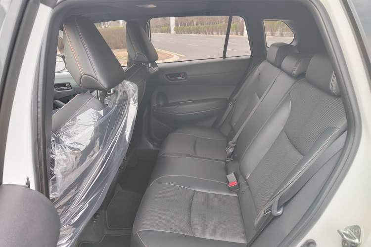 Used Toyota Corolla Cross 2026 Model 2.0L Elite Edition Interior 7
