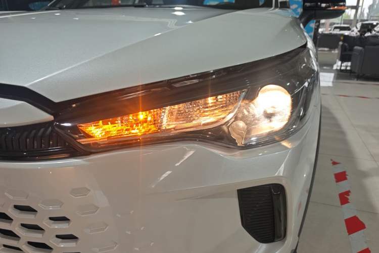 Used Toyota Corolla Cross 2026 Model 2.0L Pioneer Edition Left Front Headlight