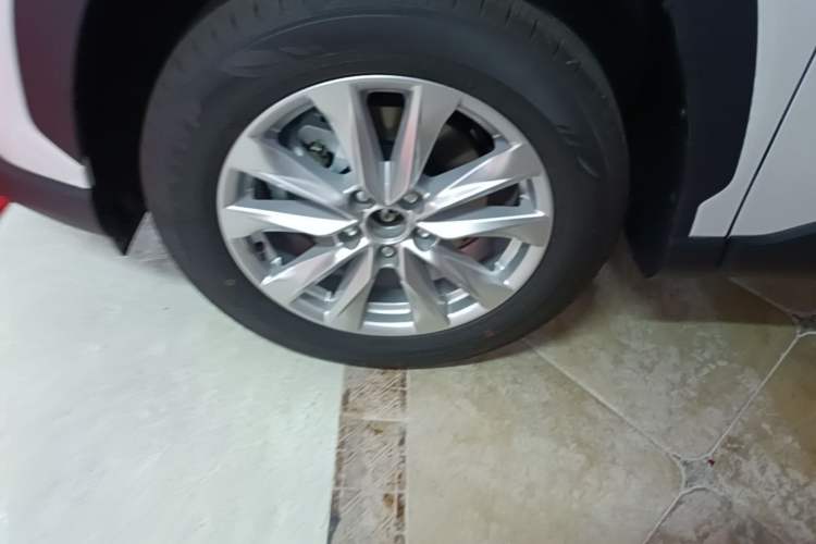 Used Toyota Corolla Cross 2026 Model 2.0L Pioneer Edition Left Front Wheel Hub