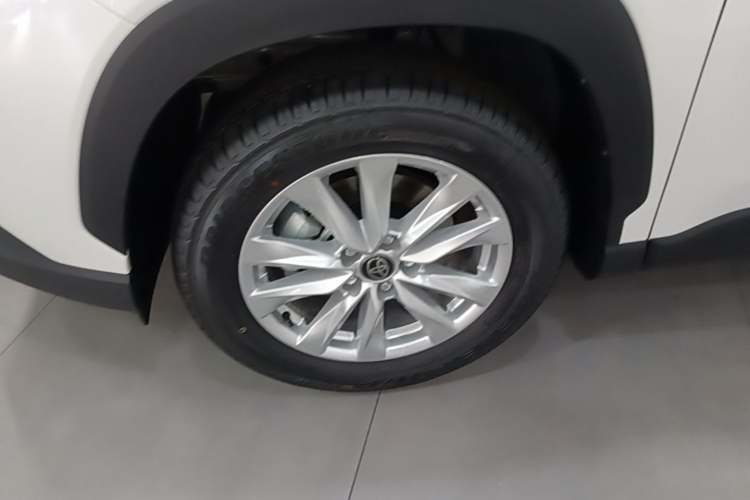 Used Toyota Corolla Cross 2026 Model 2.0L Elite Edition Left Front Wheel Hub