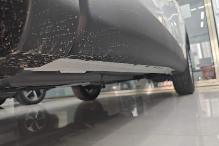 Used Toyota Corolla Cross 2026 Model 2.0L Pioneer Edition Left Side Sill