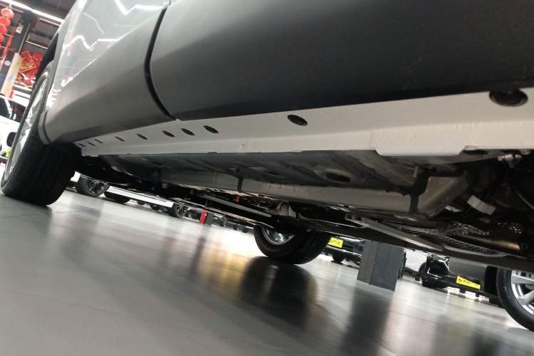 Used Toyota Corolla Cross 2026 Model 2.0L Elite Edition Left Side Sill