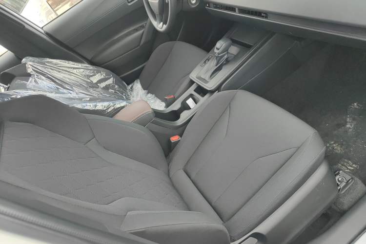 Used Toyota Corolla Cross 2026 Model 2.0L Pioneer Edition Right Front Seat