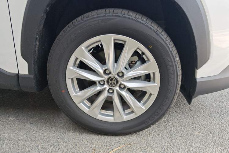 Used Toyota Corolla Cross 2026 Model 2.0L Pioneer Edition Right Front Wheel Hub