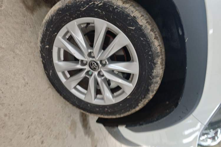 Used Toyota Corolla Cross 2026 Model 2.0L Pioneer Edition Right Front Wheel Hub