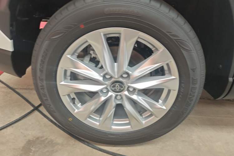 Used Toyota Corolla Cross 2026 Model 2.0L Pioneer Edition Right Rear Wheel Hub