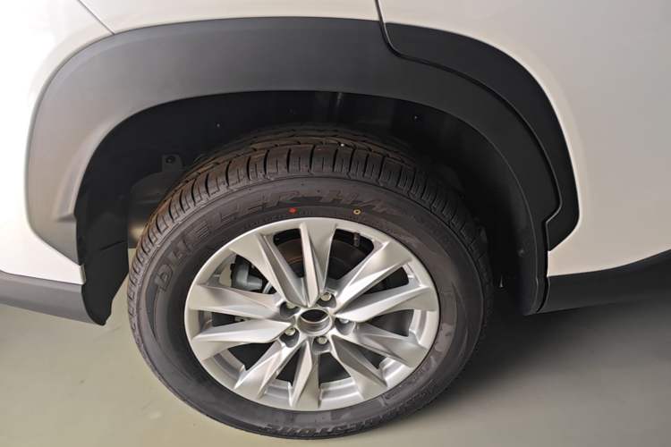 Used Toyota Corolla Cross 2026 Model 2.0L Pioneer Edition Right Rear Wheel Hub