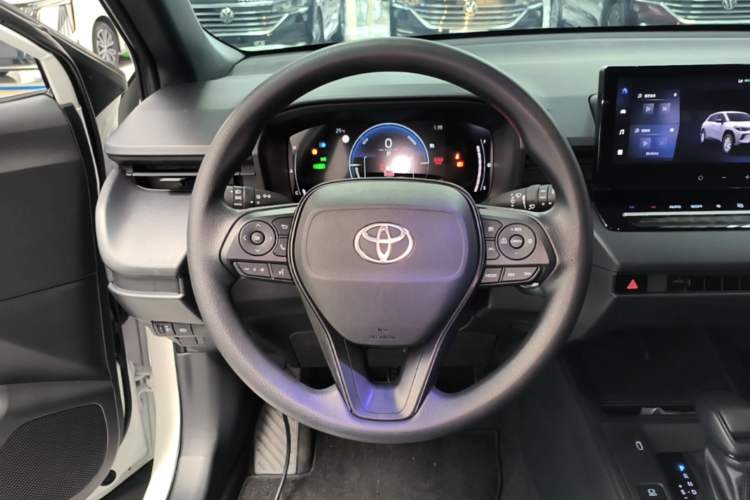 Used Toyota Corolla Cross 2026 Model 2.0L Smart Electric Hybrid Dual-Engine Pioneer Edition Steering Wheel