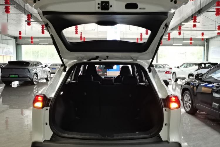 Used Toyota Corolla Cross 2026 Model 2.0L Pioneer Edition Trunk