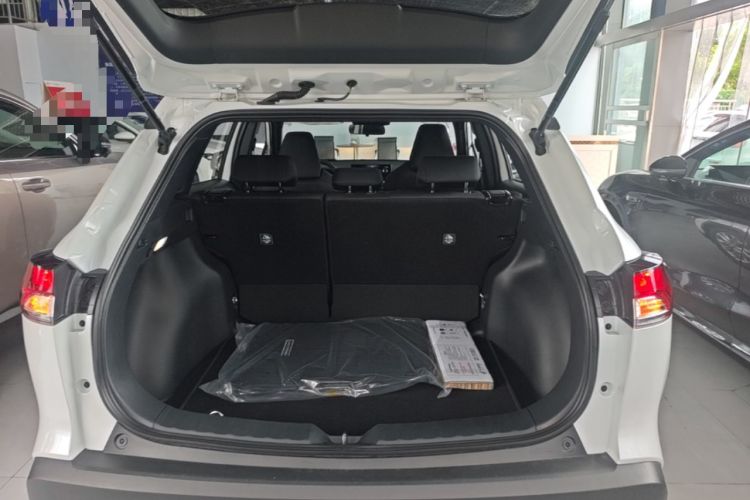 Used Toyota Corolla Cross 2026 Model 2.0L Pioneer Edition Trunk