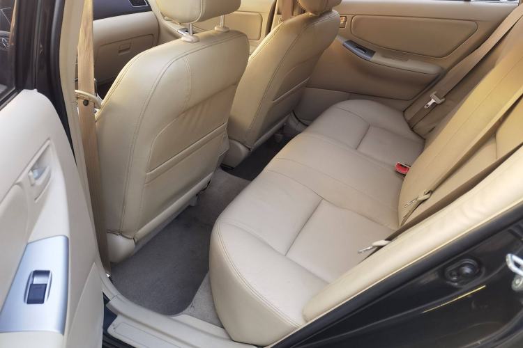 Used Toyota Corolla EX 2013 1.6L Automatic Luxury Edition Interior 2