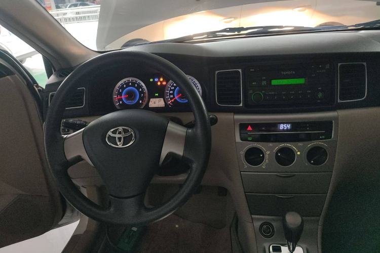 Used Toyota Corolla EX 2013 1.6L Automatic Excellence Edition Center Console