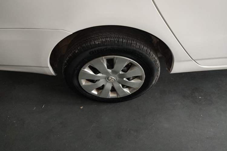 Used Toyota Corolla EX 2013 1.6L Automatic Excellence Edition Right Rear Wheel Hub