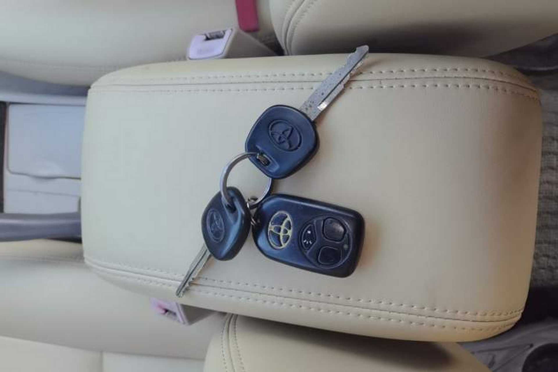 Used Toyota Corolla EX 2004 1.8L Manual GL-i Vehicle Key