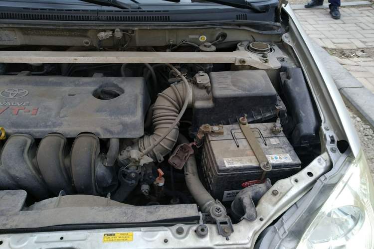 Used Toyota Corolla EX 2004 1.8L Automatic GL-i Engine Bay Left