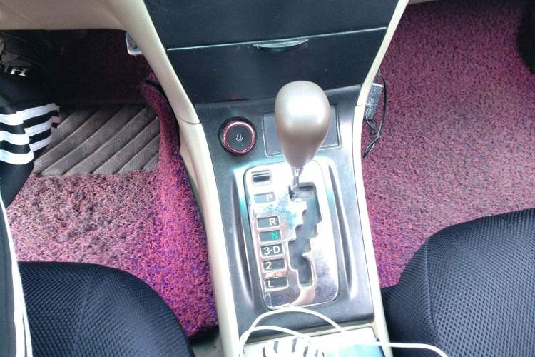 Used Toyota Corolla EX 2004 1.8L Automatic GL-i Gear Lever
