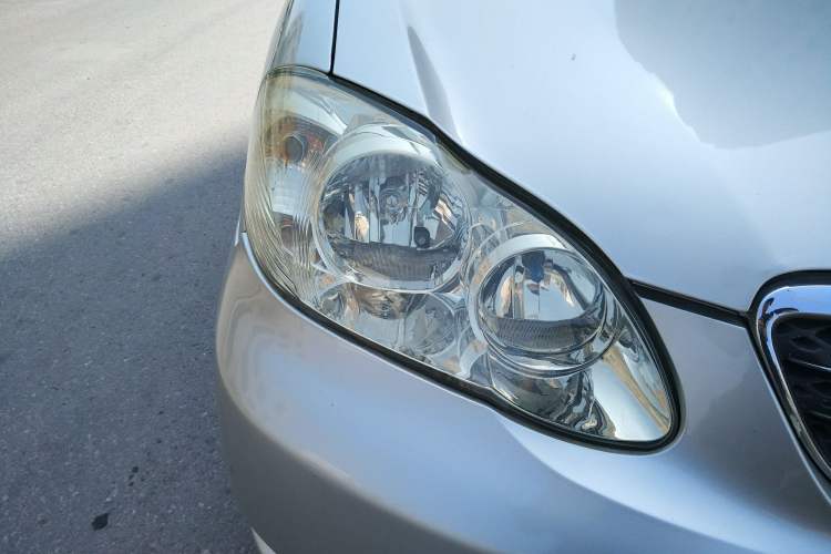 Used Toyota Corolla EX 2004 1.8L Automatic GL-i Right Front Headlight