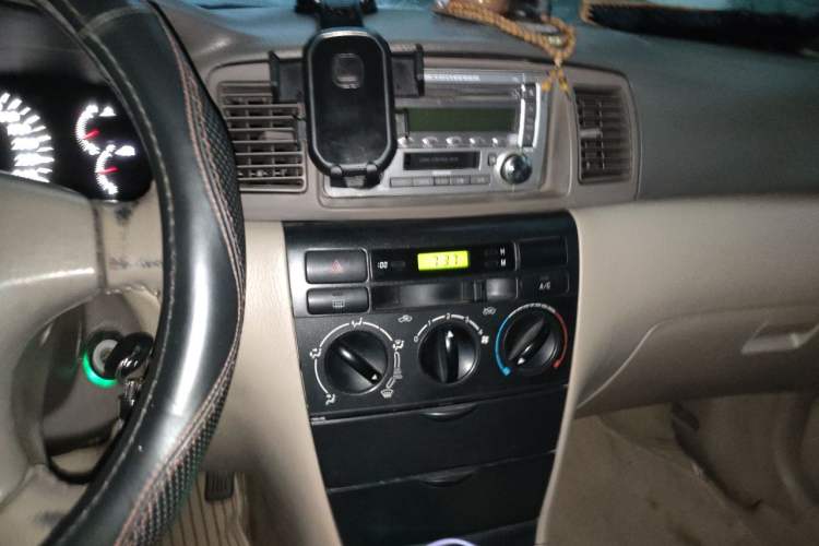 Used Toyota Corolla EX 2004 1.8L Manual GL-i Audio And AC Panel
