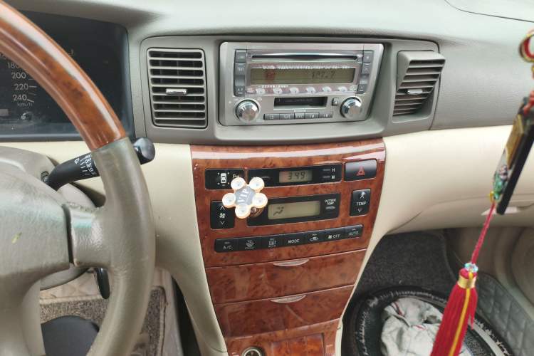 Used Toyota Corolla EX 2004 1.8L Manual GLX-i Audio And AC Panel