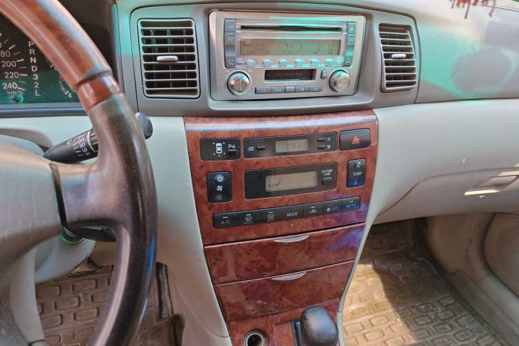 Used Toyota Corolla EX 2004 1.8L Automatic GLX-i Audio And AC Panel