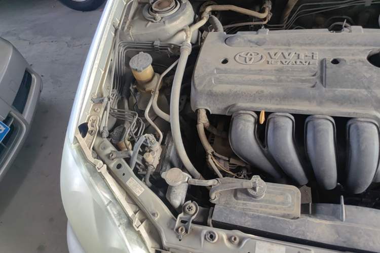 Used Toyota Corolla EX 2004 1.8L Automatic GL-i Engine Bay Right