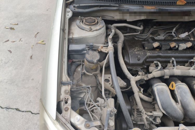 Used Toyota Corolla EX 2004 1.8L Manual GLX-i Engine Bay Right
