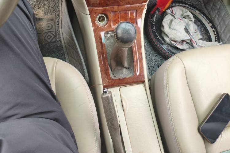 Used Toyota Corolla EX 2004 1.8L Manual GLX-i Gear Lever