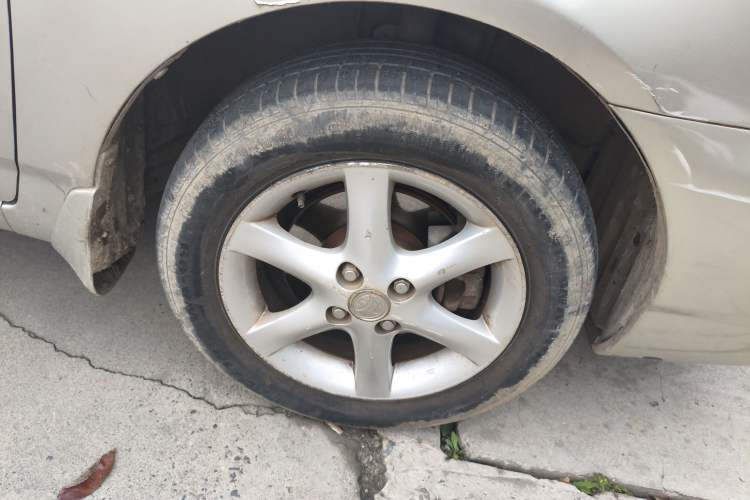 Used Toyota Corolla EX 2004 1.8L Manual GLX-i Right Front Wheel Hub