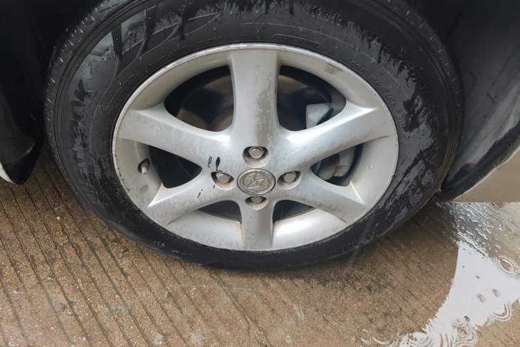 Used Toyota Corolla EX 2004 1.8L Automatic GLX-i Right Front Wheel Hub