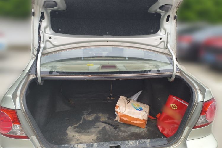 Used Toyota Corolla EX 2004 1.8L Manual GLX-i Trunk