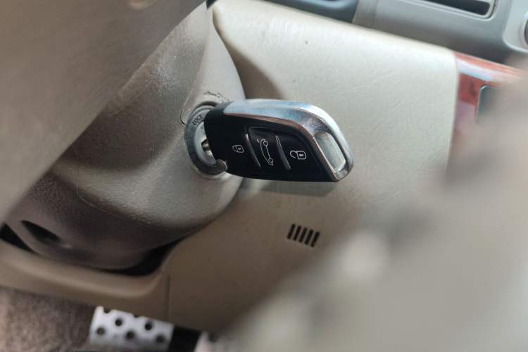 Used Toyota Corolla EX 2004 1.8L Automatic GLX-i Vehicle Key