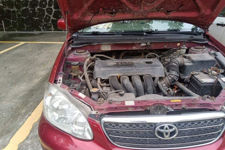 Used Toyota Corolla EX 2005 1.8L Automatic Anniversary Special Edition Engine Bay Right