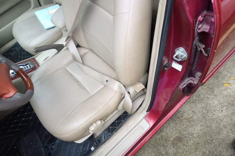 Used Toyota Corolla EX 2005 1.8L Automatic Anniversary Special Edition Left Front Seat