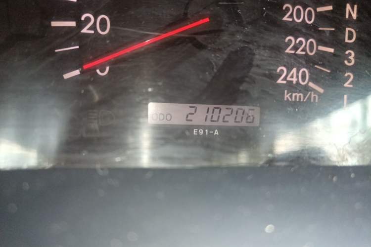 Used Toyota Corolla EX 2005 1.8L Automatic Anniversary Special Edition Odometer Close Up